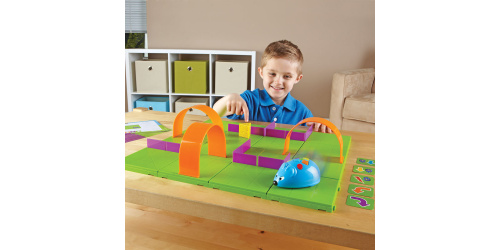 2831-robot-mouse-boy-2-3